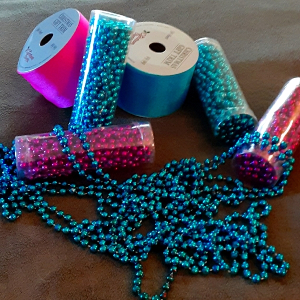 NWOT Decorative Gorgeous Ribbon & Beads